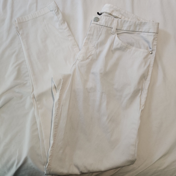 Lululemon ABC pants - Picture 5 of 6